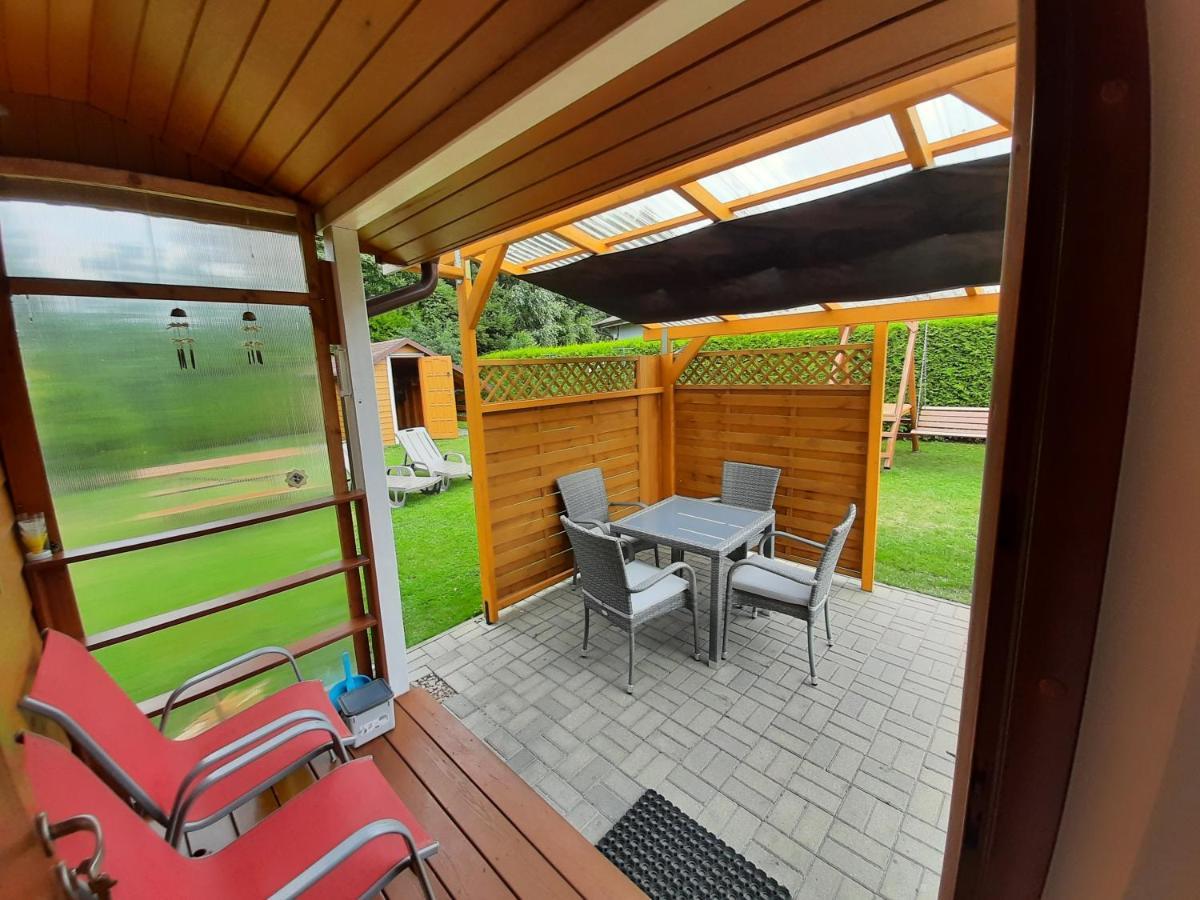 Domek Drewniany Na Wiejskiej Lubiatowo  Exterior foto